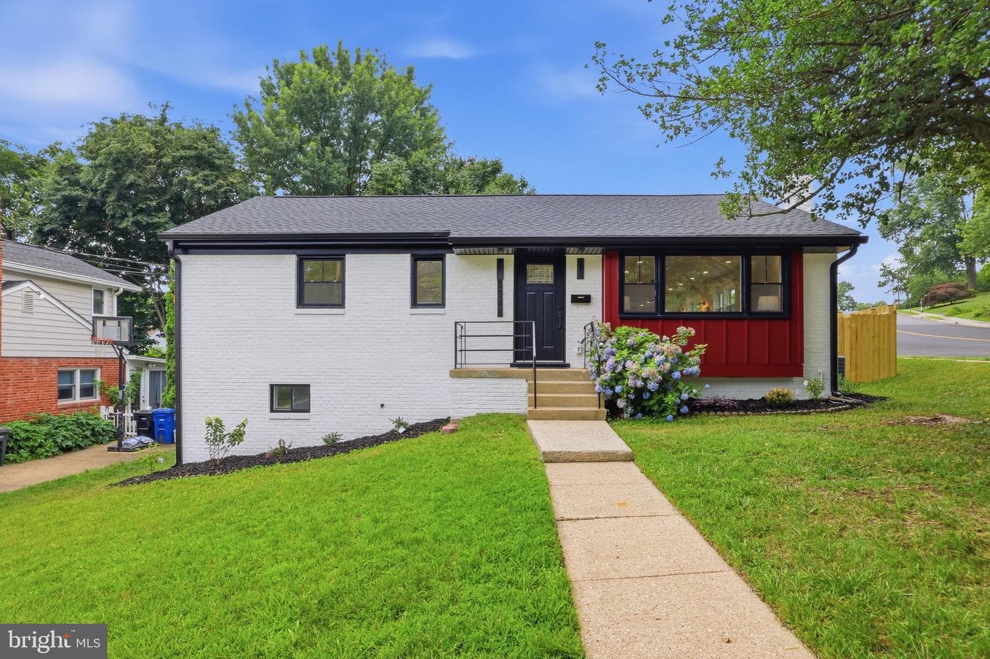 5940 4th Street N, Arlington