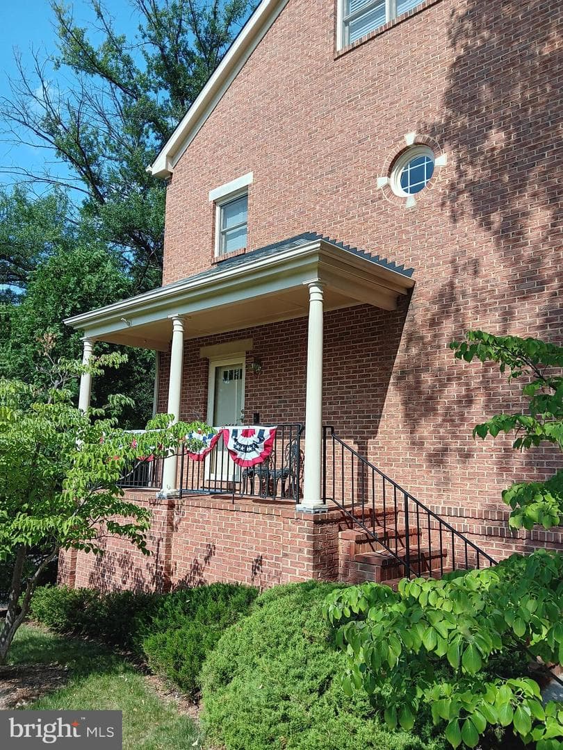 2638 Fairfax Drive photo 1