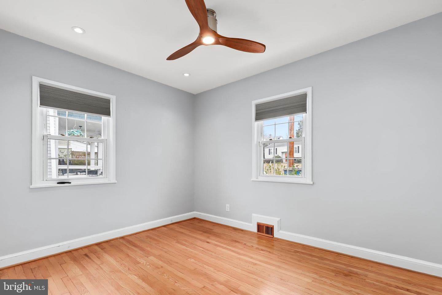 1200 N Roosevelt Street photo 9