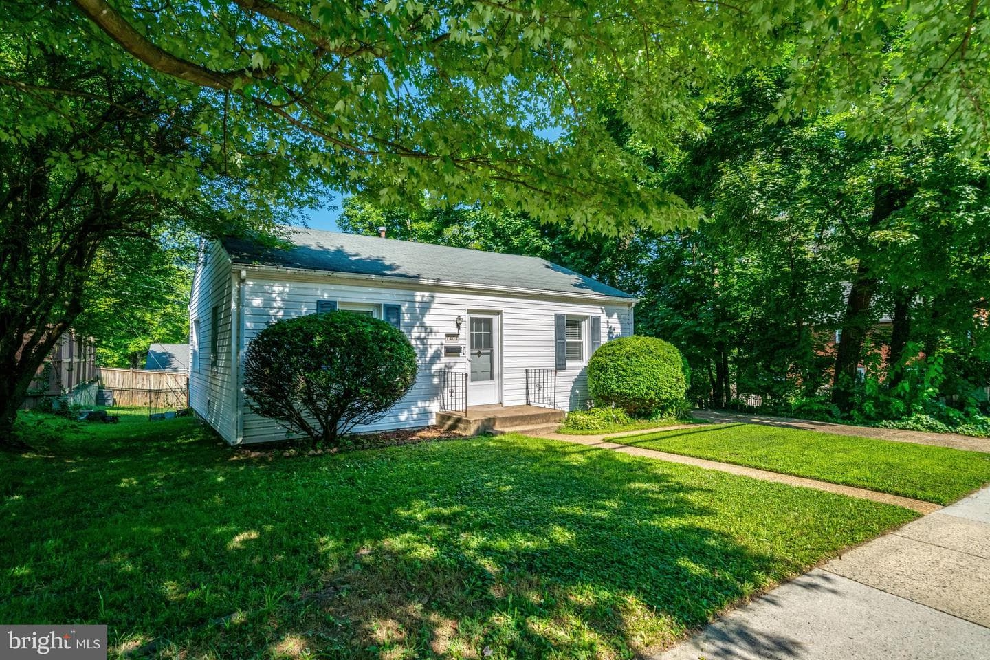 1404 N Roosevelt Street N photo 26