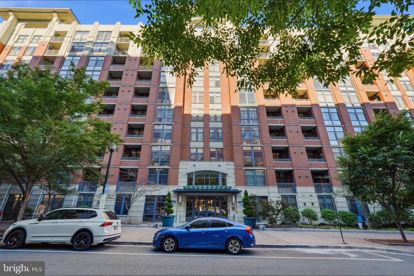 1021 N Garfield Street #735, Arlington