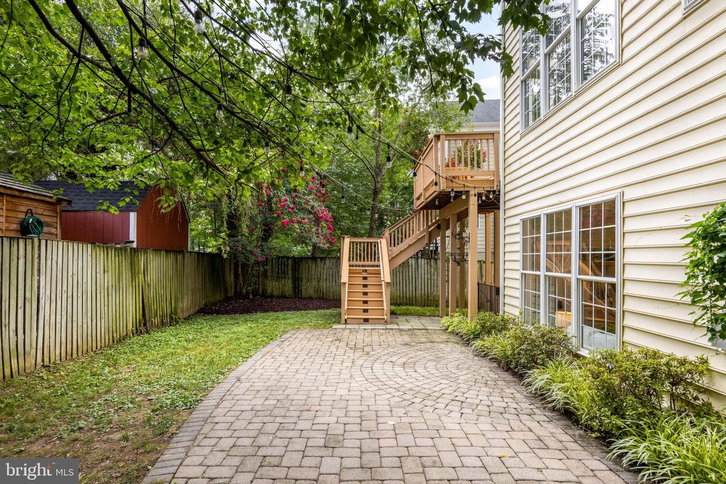 413 N Frederick Street photo 7