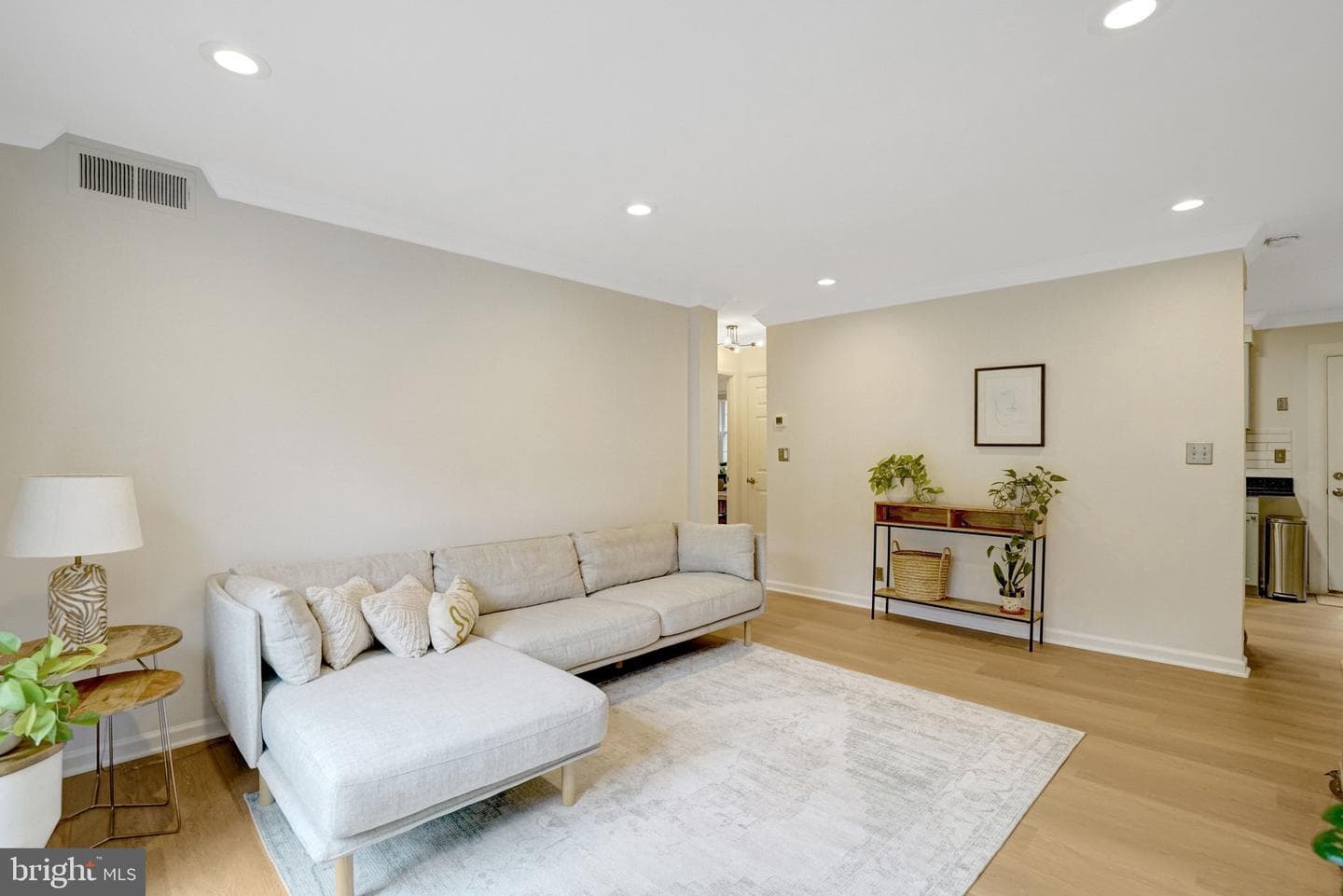 2637 S Walter Reed Drive #a photo 9