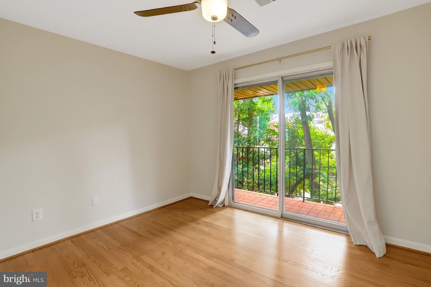 2130 Military Road photo 43