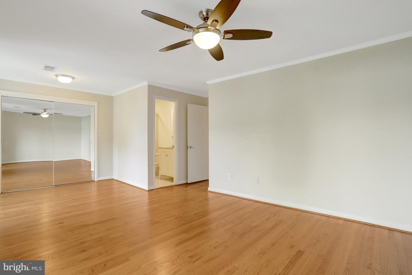 2130 Military Road photo 49