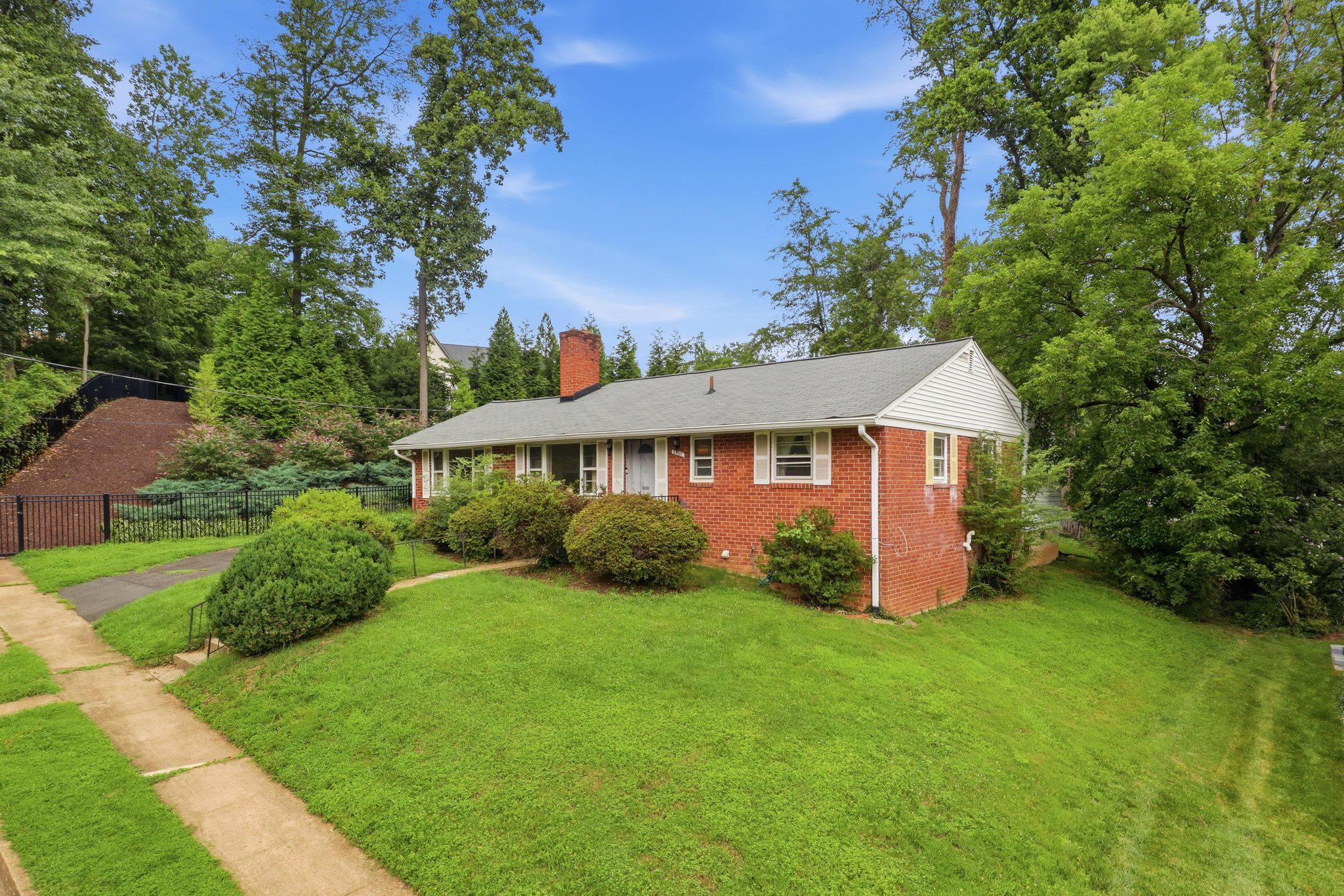 3707 John Marshall Drive photo 3