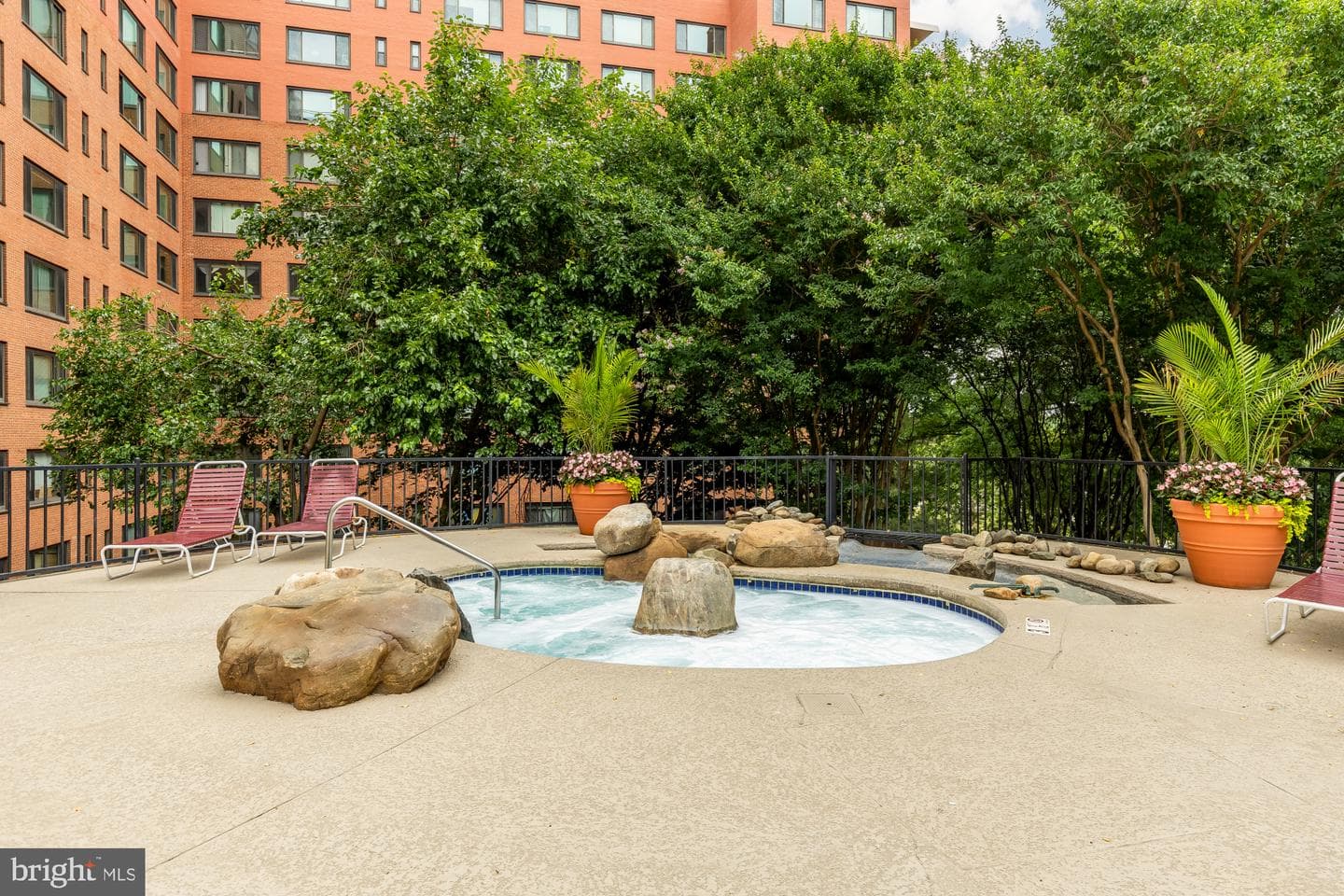 1021 Arlington Boulevard #446 photo 22