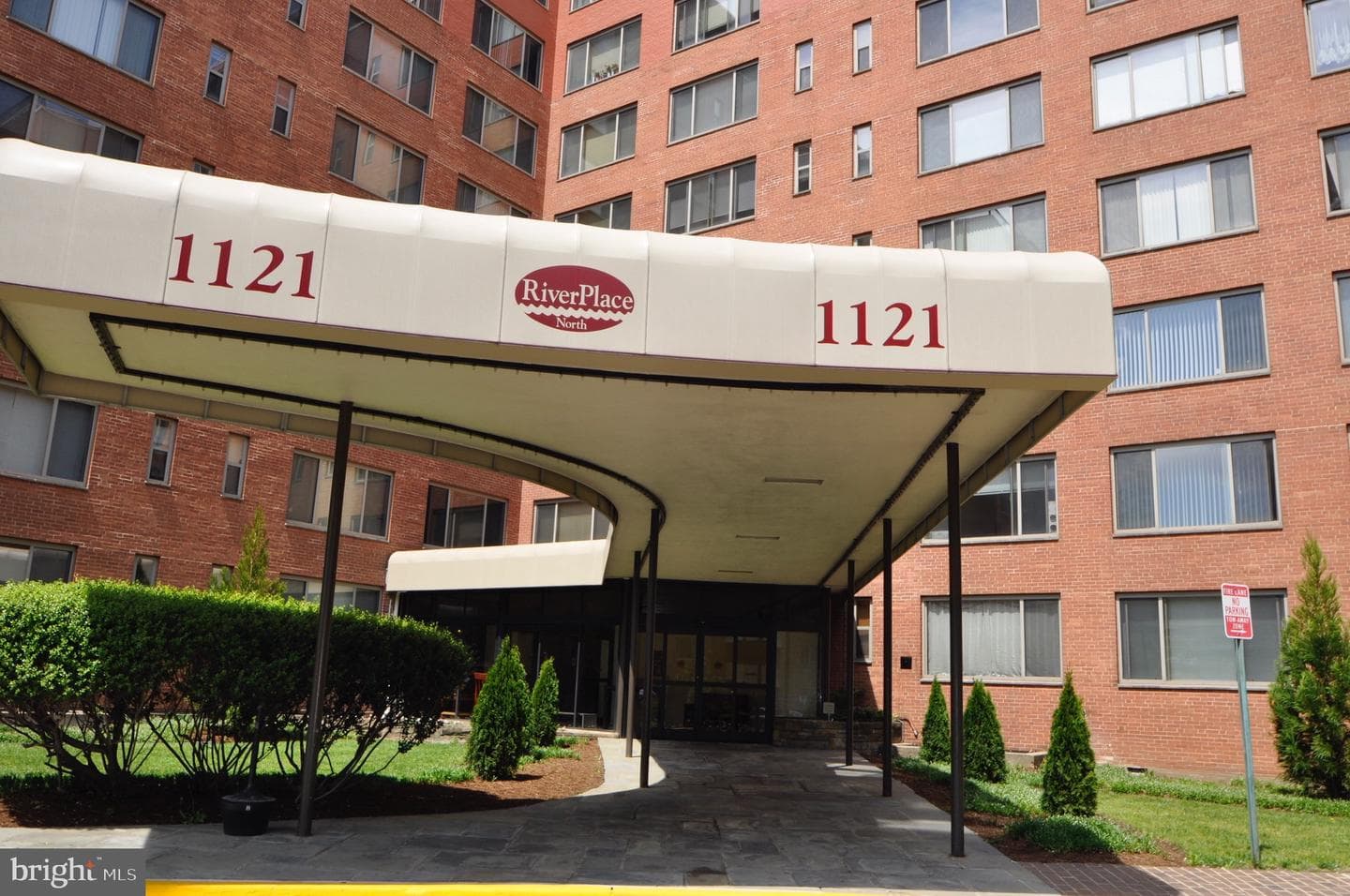 1121 Arlington Boulevard #722 photo 27