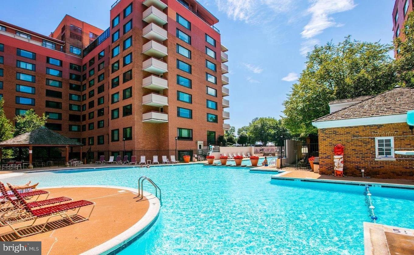 1111 Arlington Boulevard #329, Arlington