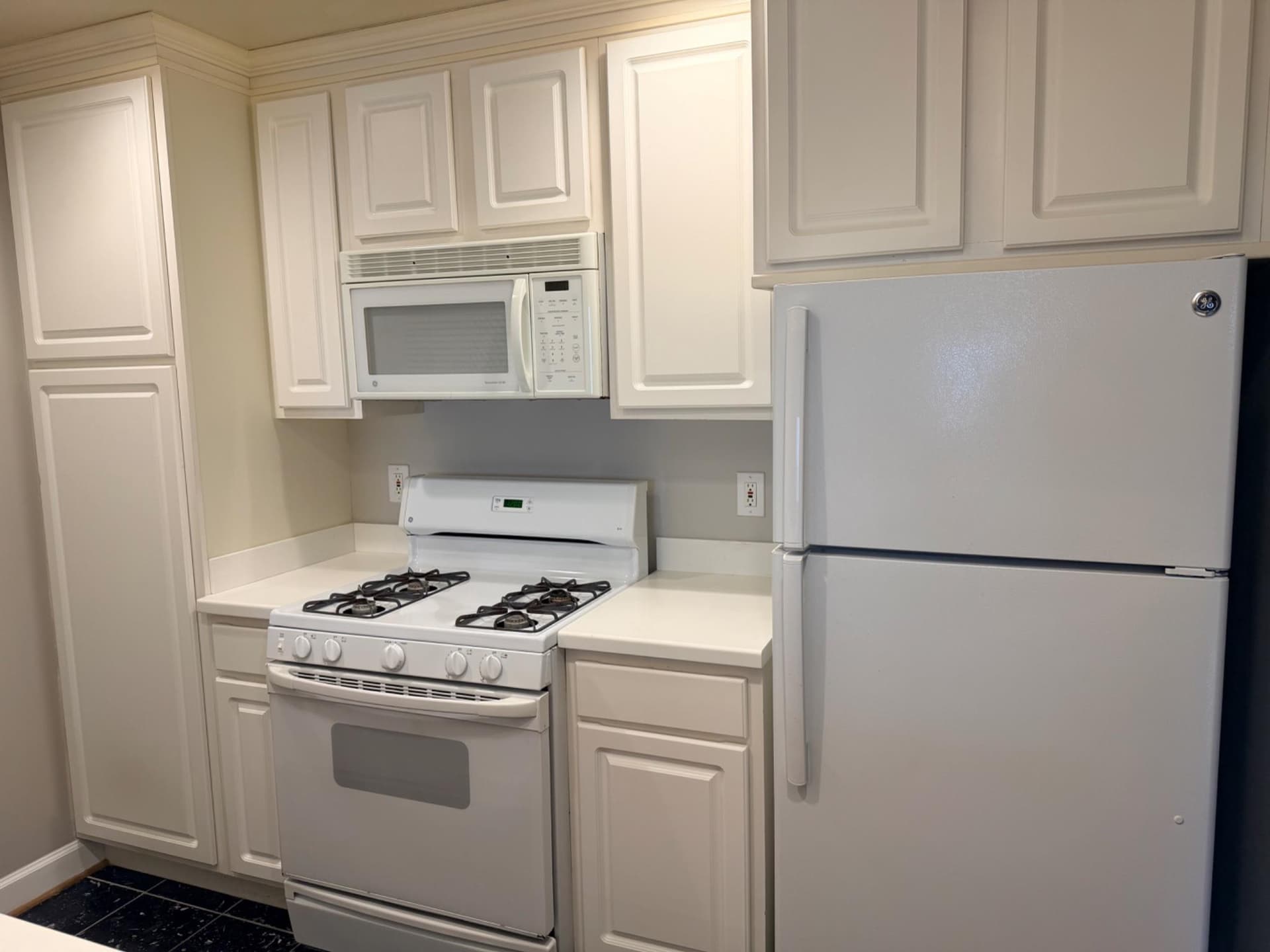 901 N Monroe Street #402 photo 4