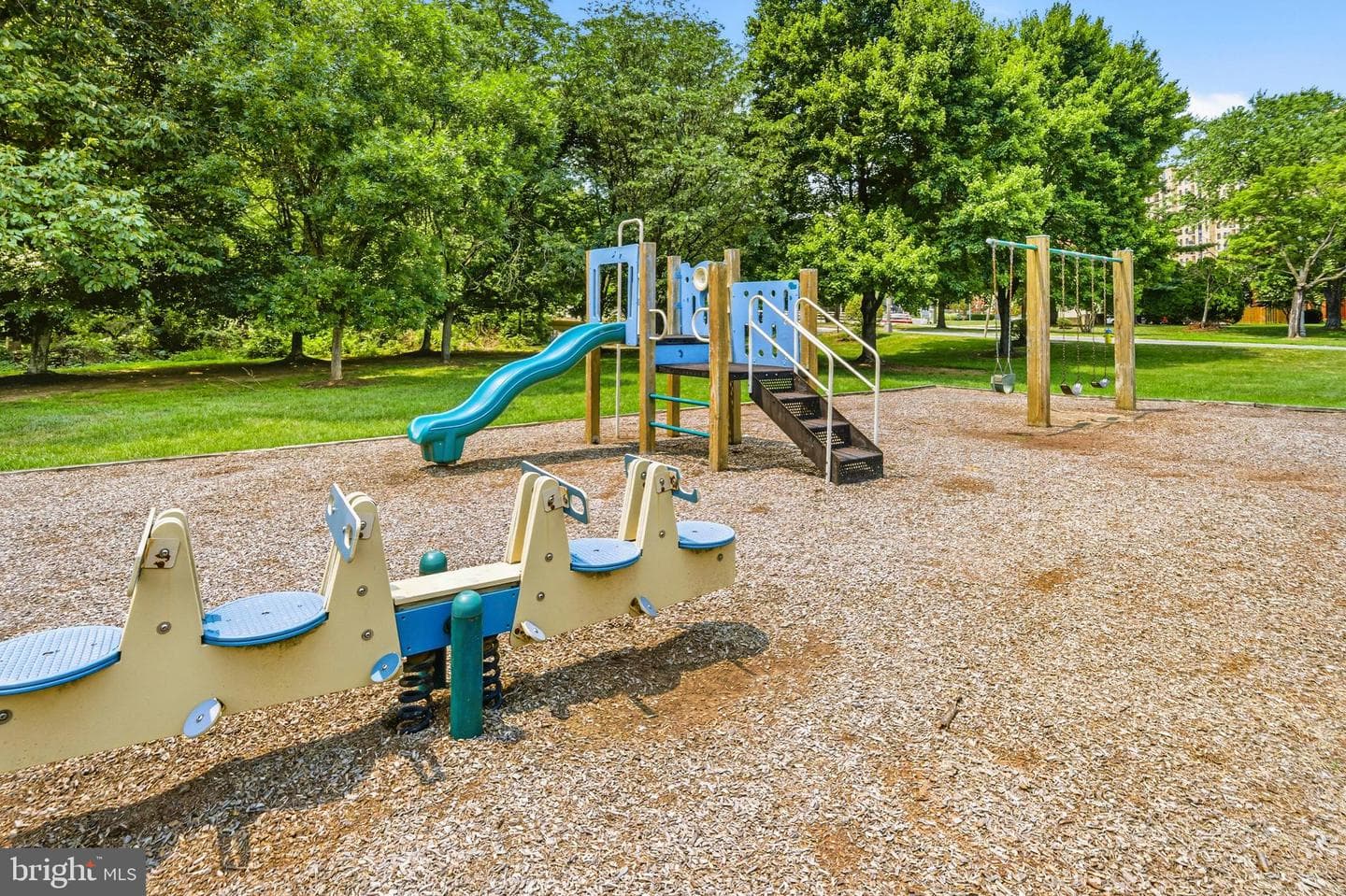 1502 S George Mason Drive #2 photo 33