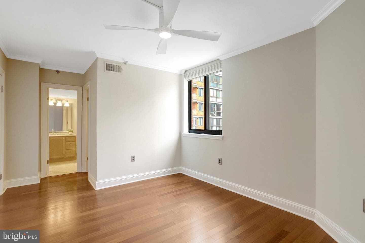 1001 N Randolph Street #302 photo 22