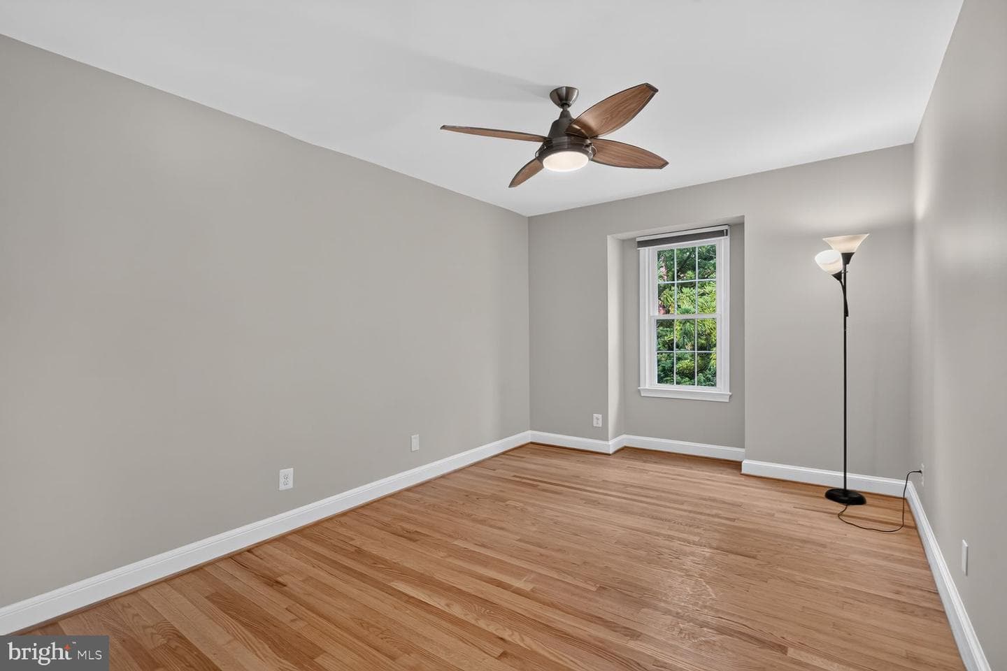 1303 N Lynnbrook Drive N photo 18