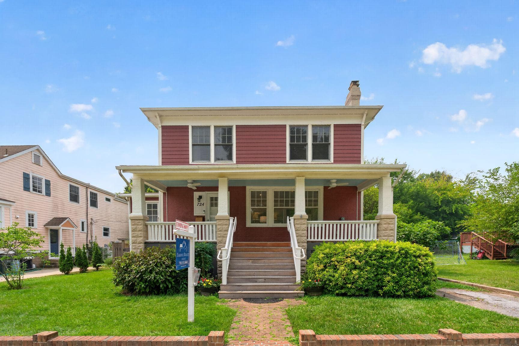 724 N Ivy Street N photo 1