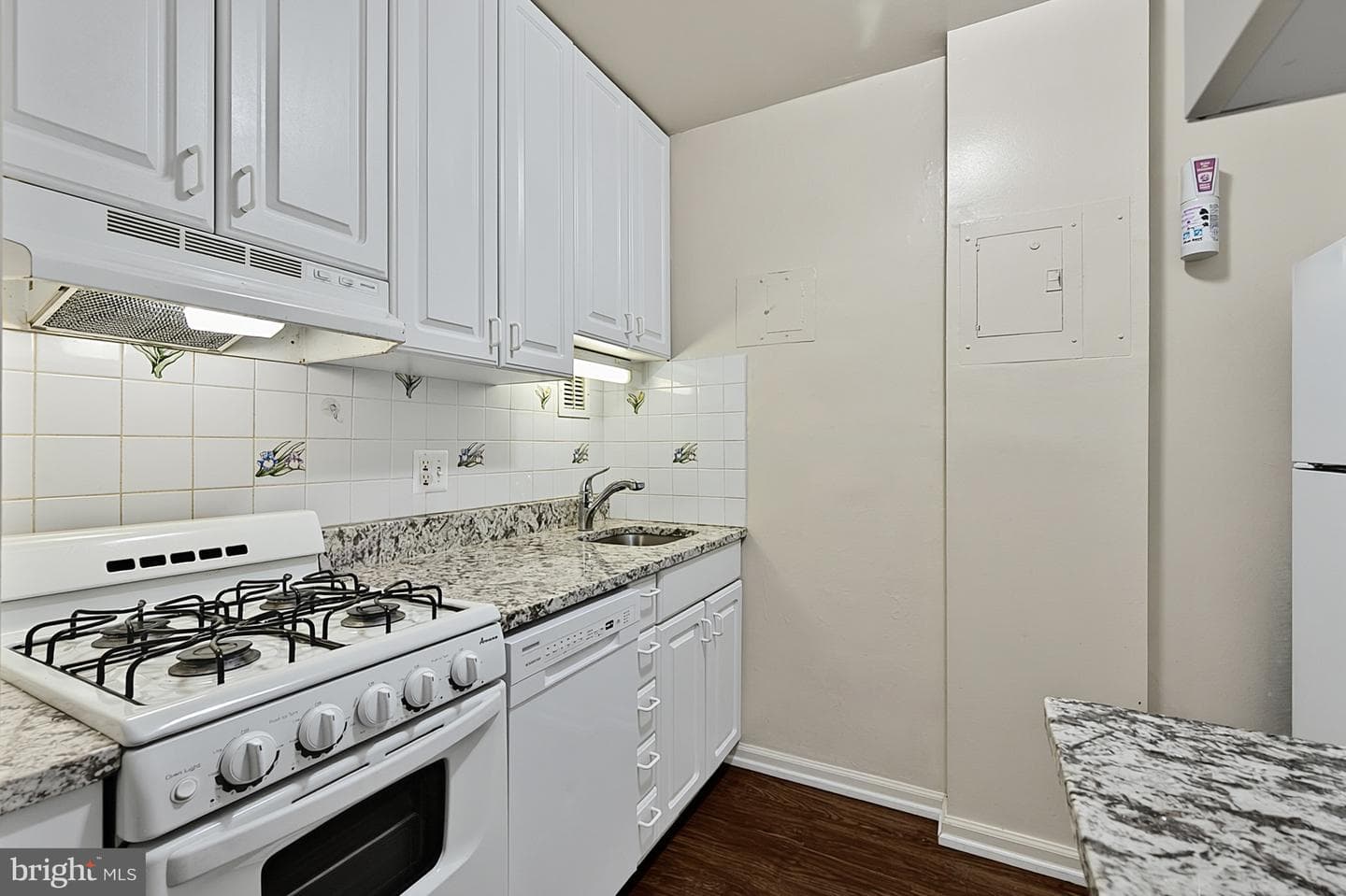 1121 Arlington Boulevard #206 photo 11