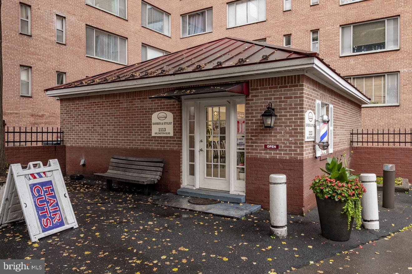1121 Arlington Boulevard #206 photo 54