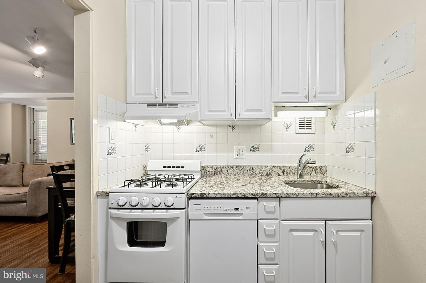 1121 Arlington Boulevard #206 photo 9