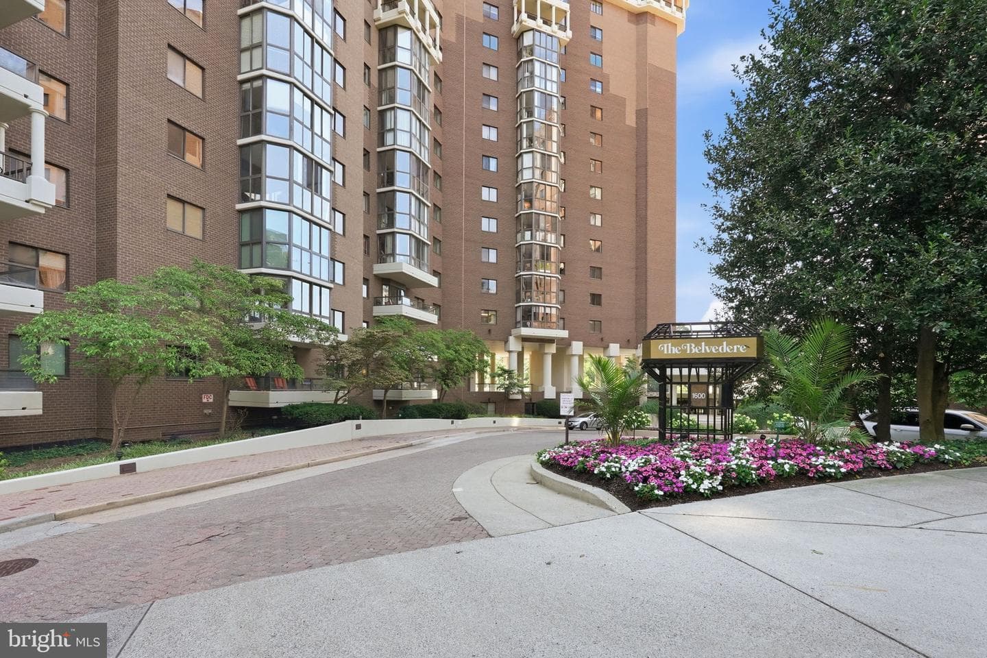 1600 N Oak Street #1604, Arlington