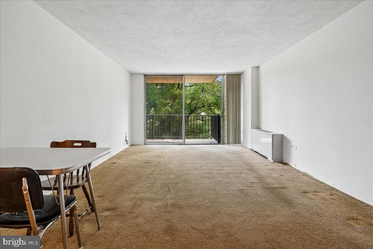 Sample home — Backyard