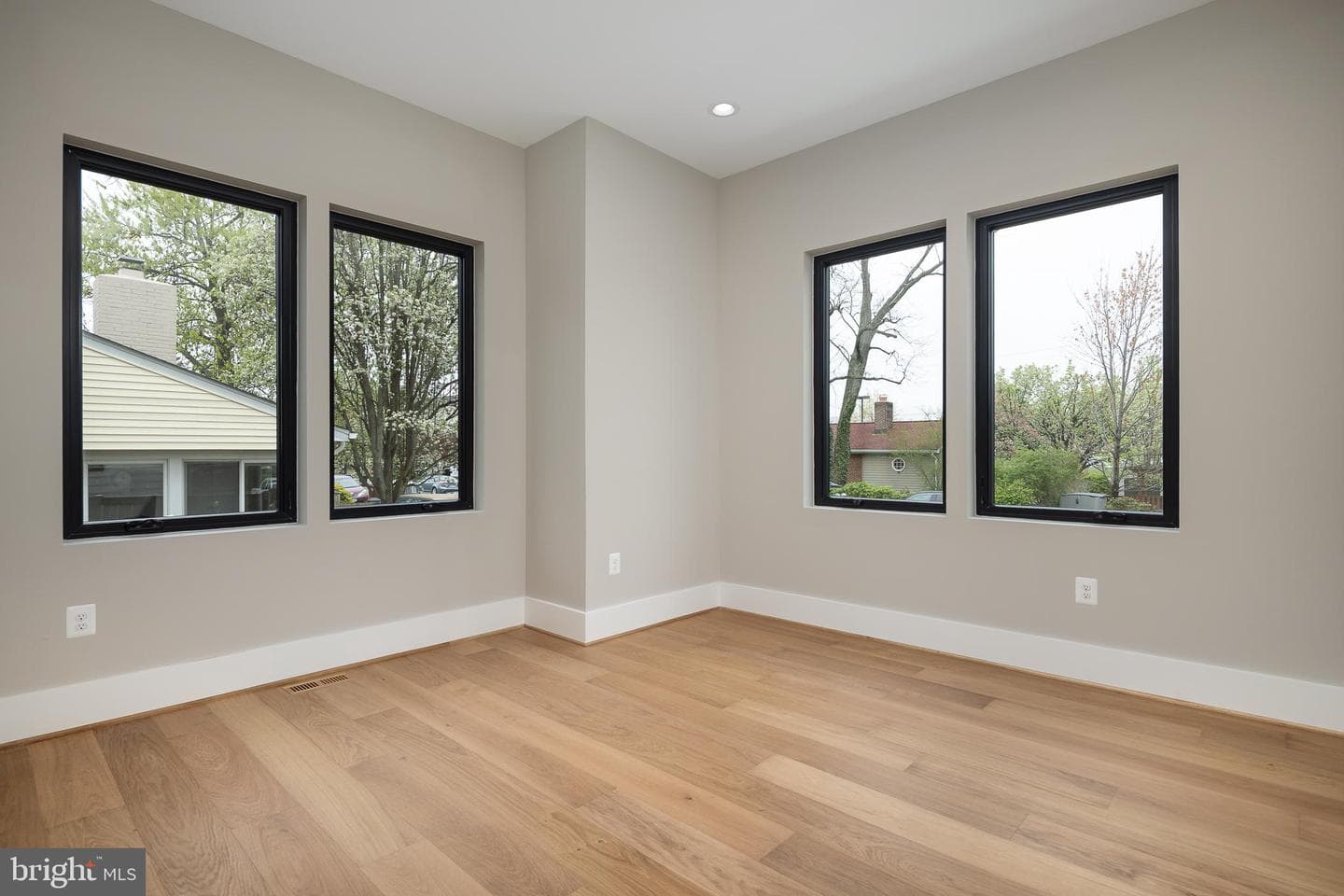 5906 3rd Street S photo 17