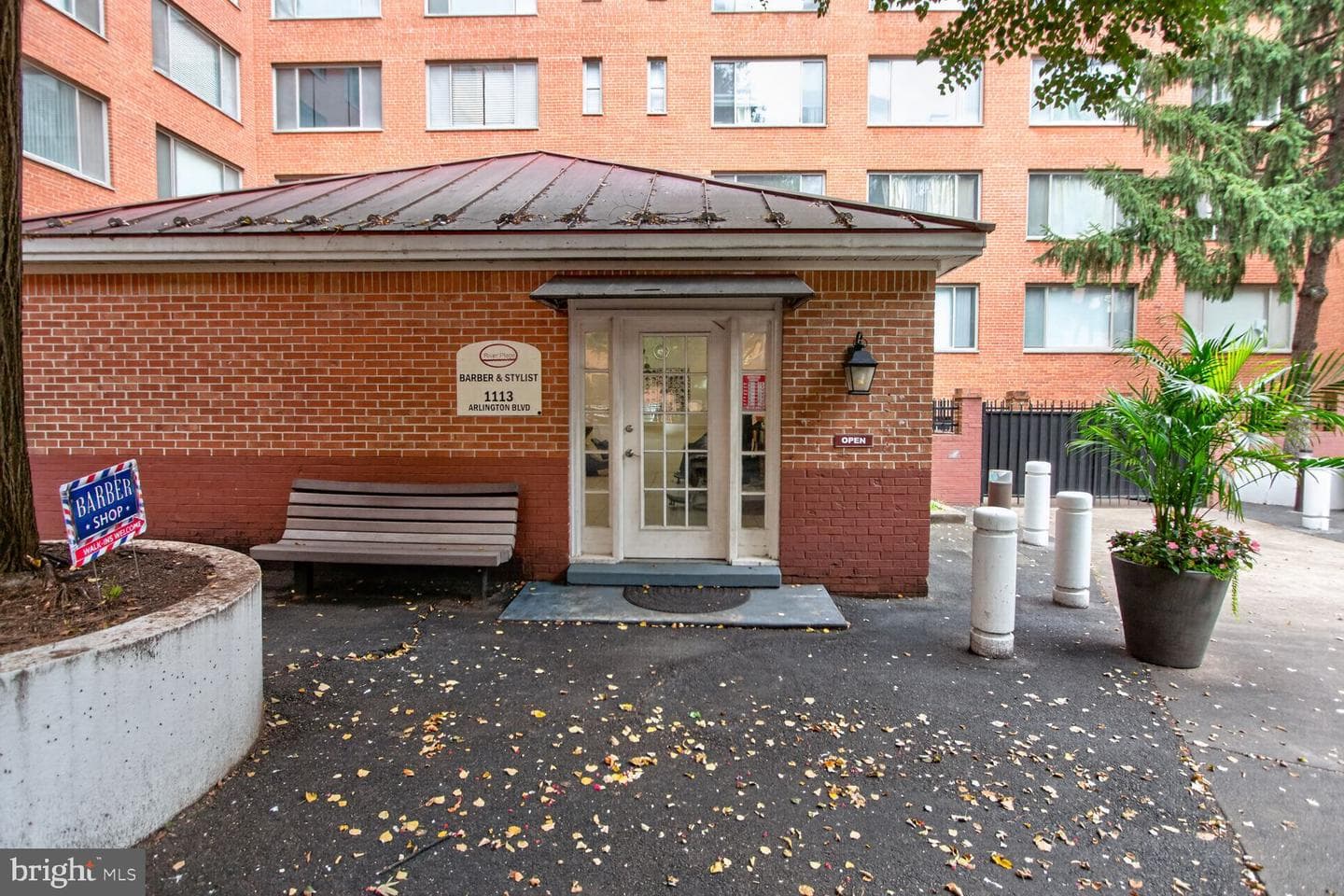 1011 Arlington Boulevard #441 photo 18
