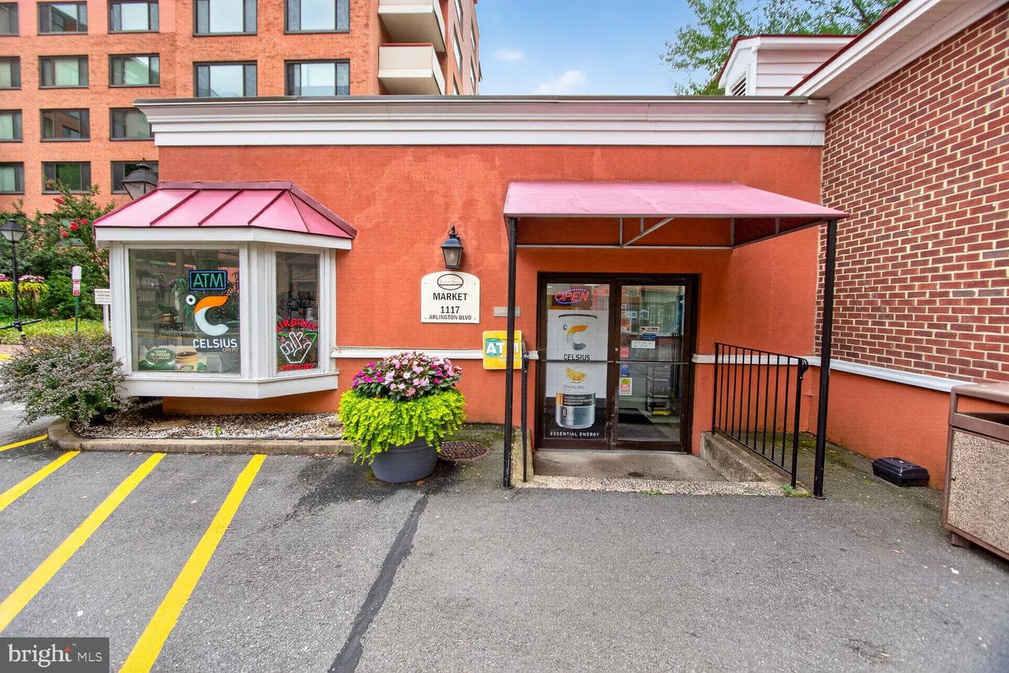 1011 Arlington Boulevard #441 photo 19
