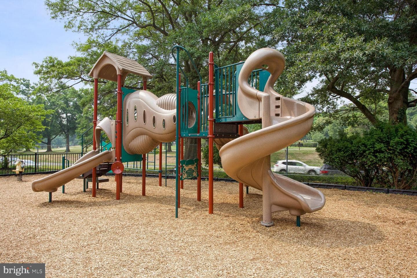 1011 Arlington Boulevard #441 photo 23