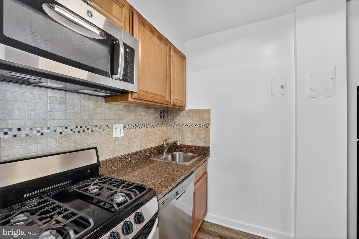 1011 Arlington Boulevard #441 photo 7