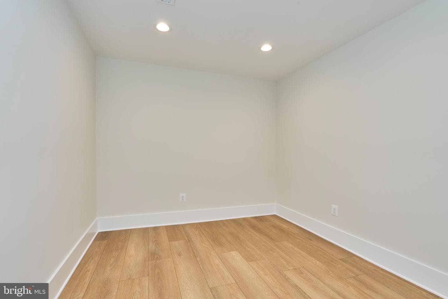 800 N Danville Street photo 40
