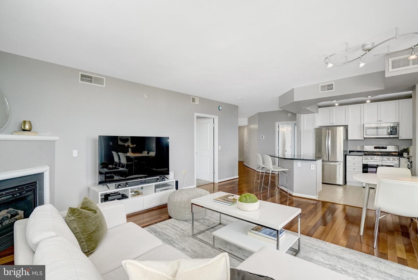 851 N Glebe Road #1911 photo 11