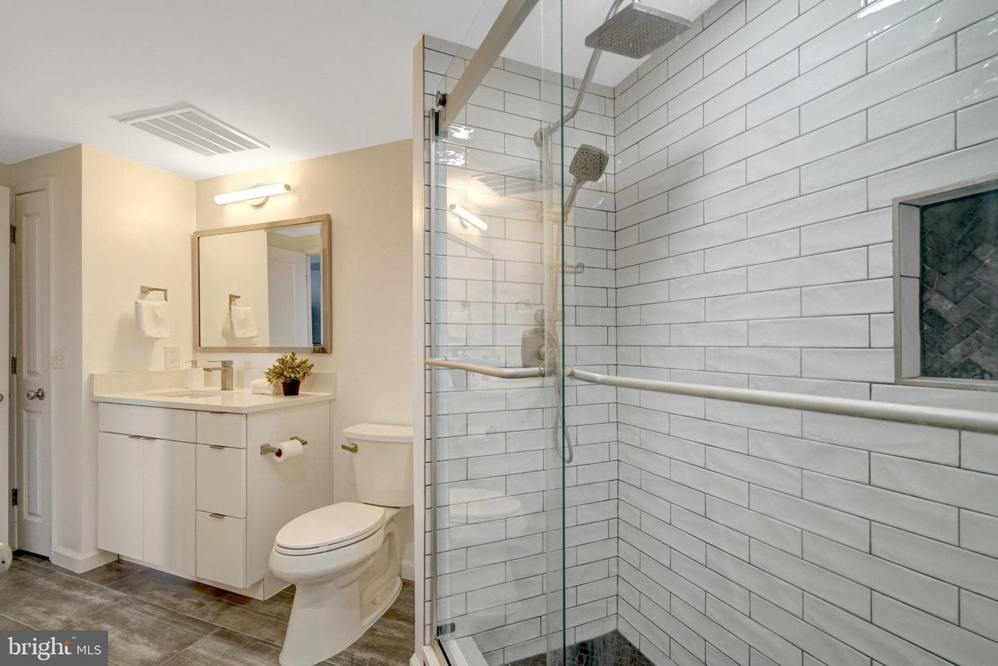 851 N Glebe Road #1911 photo 17