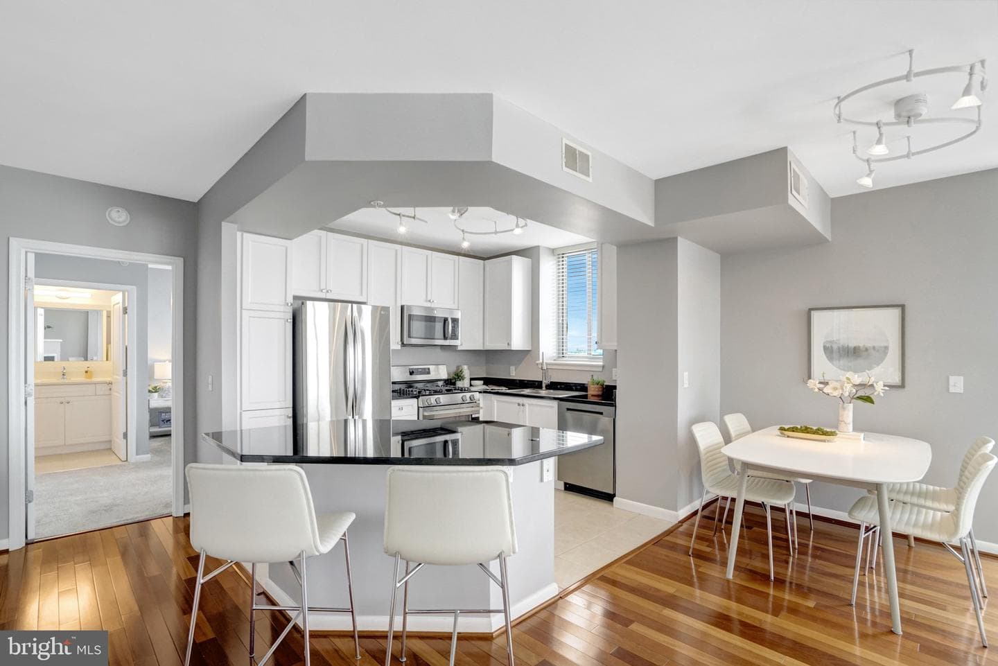 851 N Glebe Road #1911 photo 7