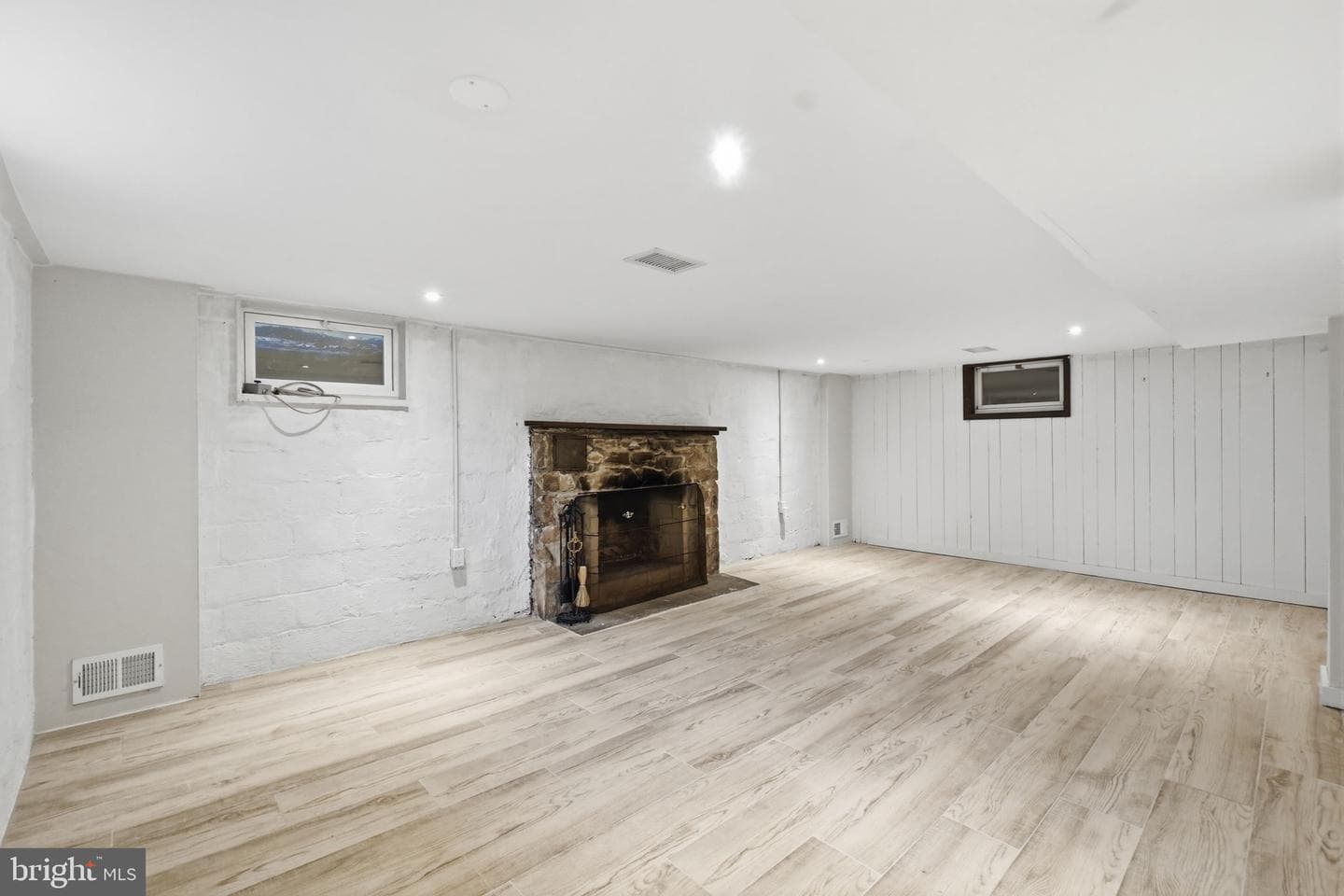 824 S Courthouse Road photo 52