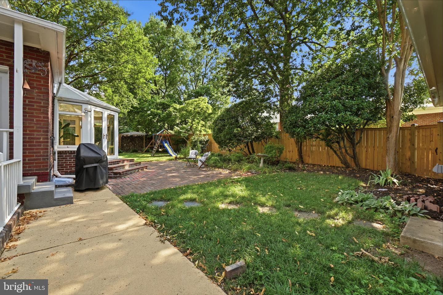 824 S Courthouse Road photo 6
