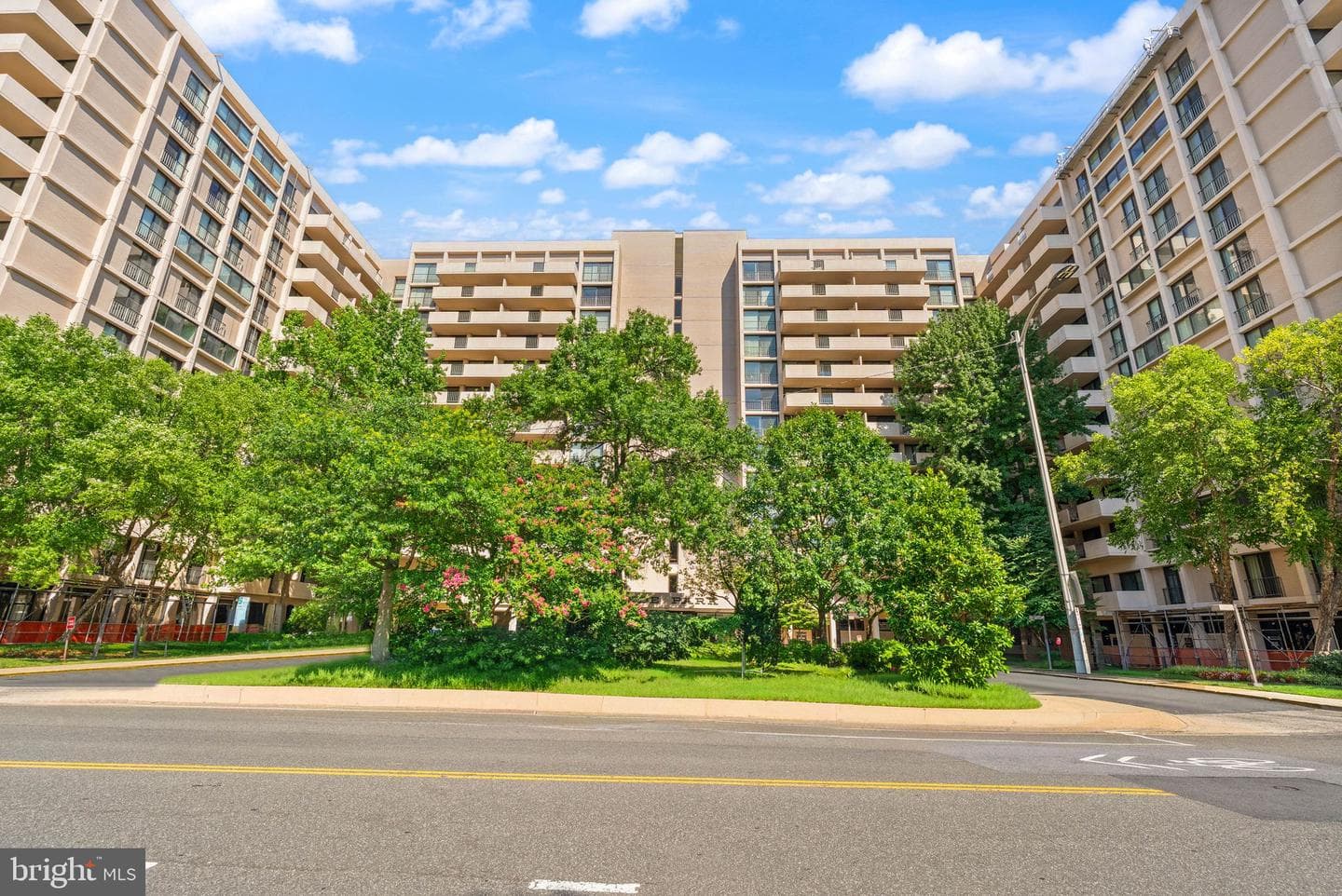 4141 N Henderson Road #1215 photo 4