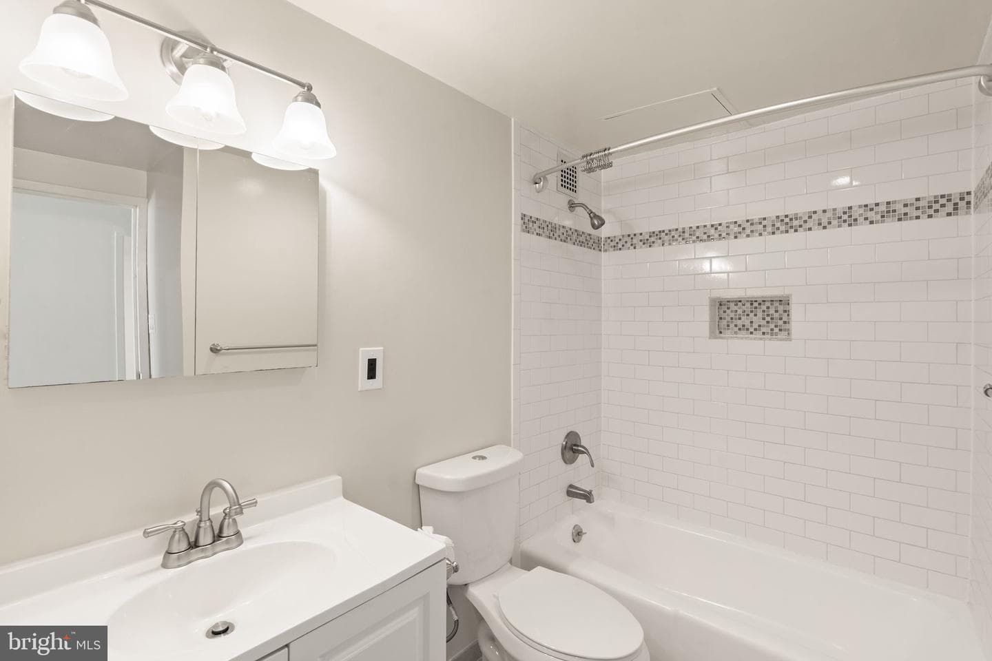 4141 N Henderson Road #1215 photo 40
