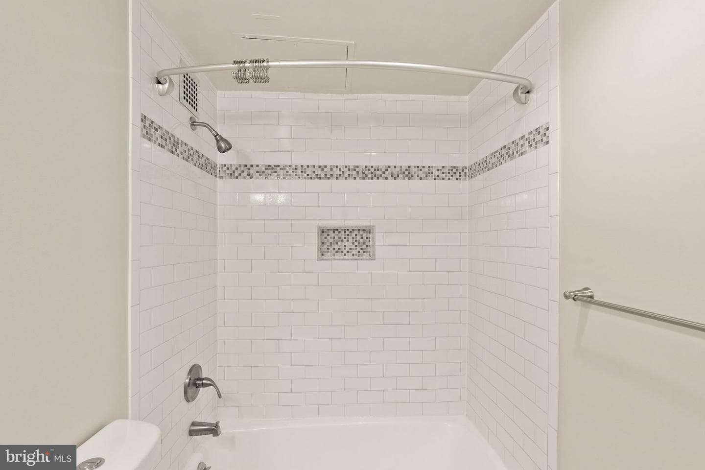 4141 N Henderson Road #1215 photo 41