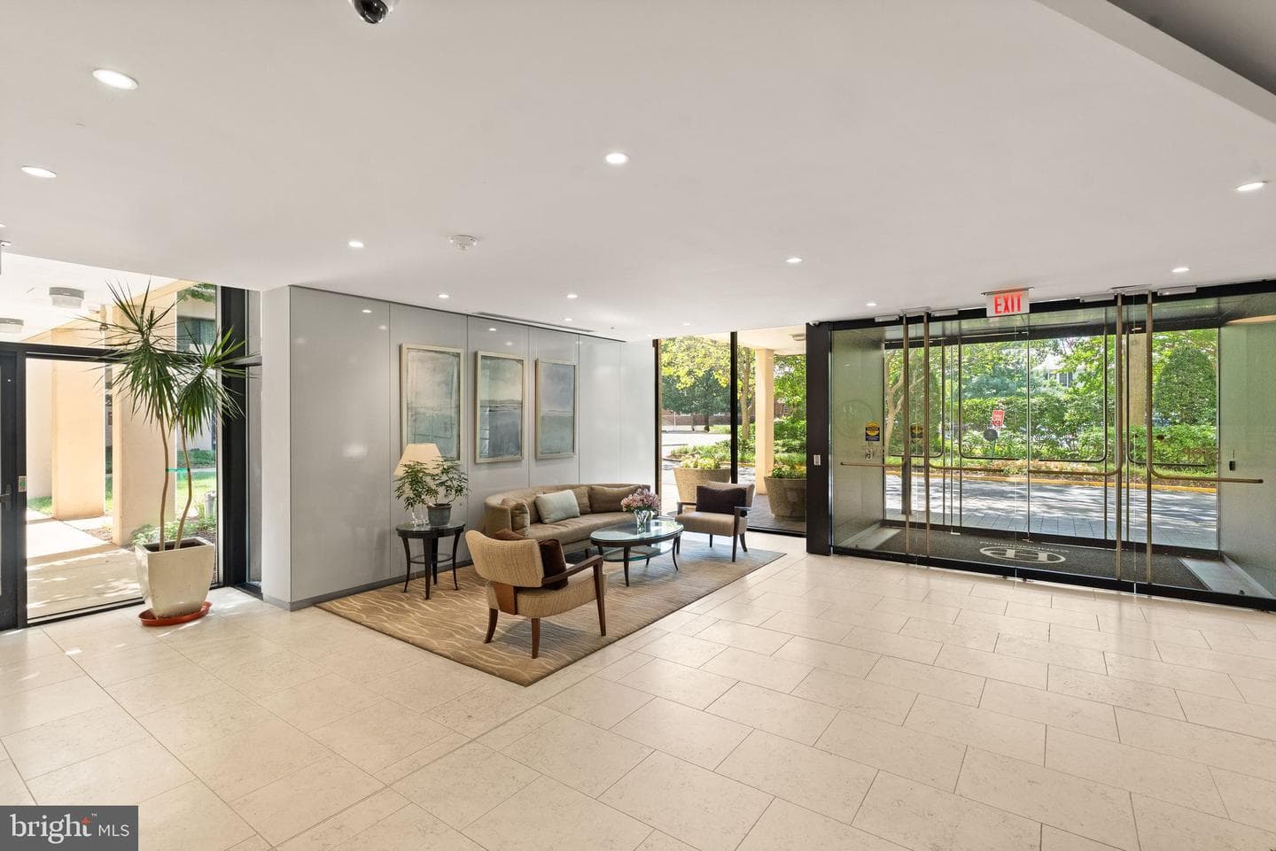 4141 N Henderson Road #1215 photo 8
