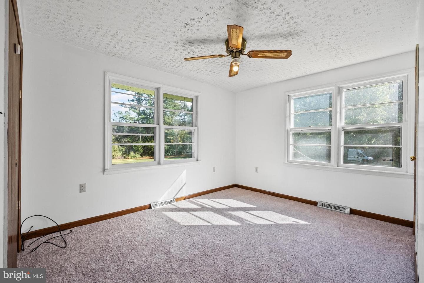 687 Hixburg Road photo 19