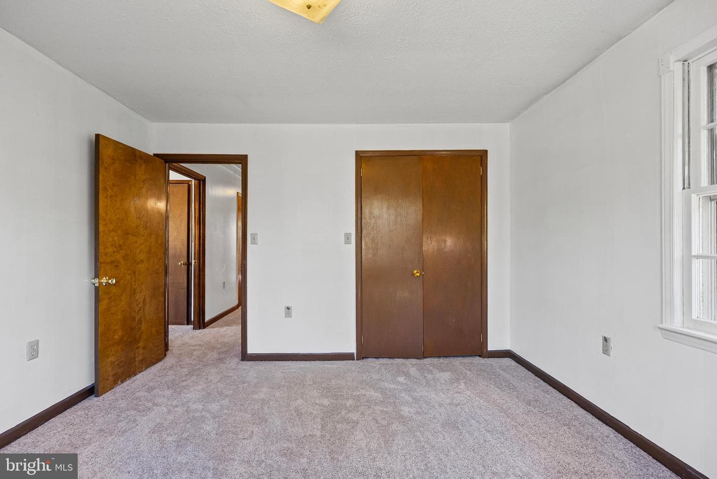 687 Hixburg Road photo 21