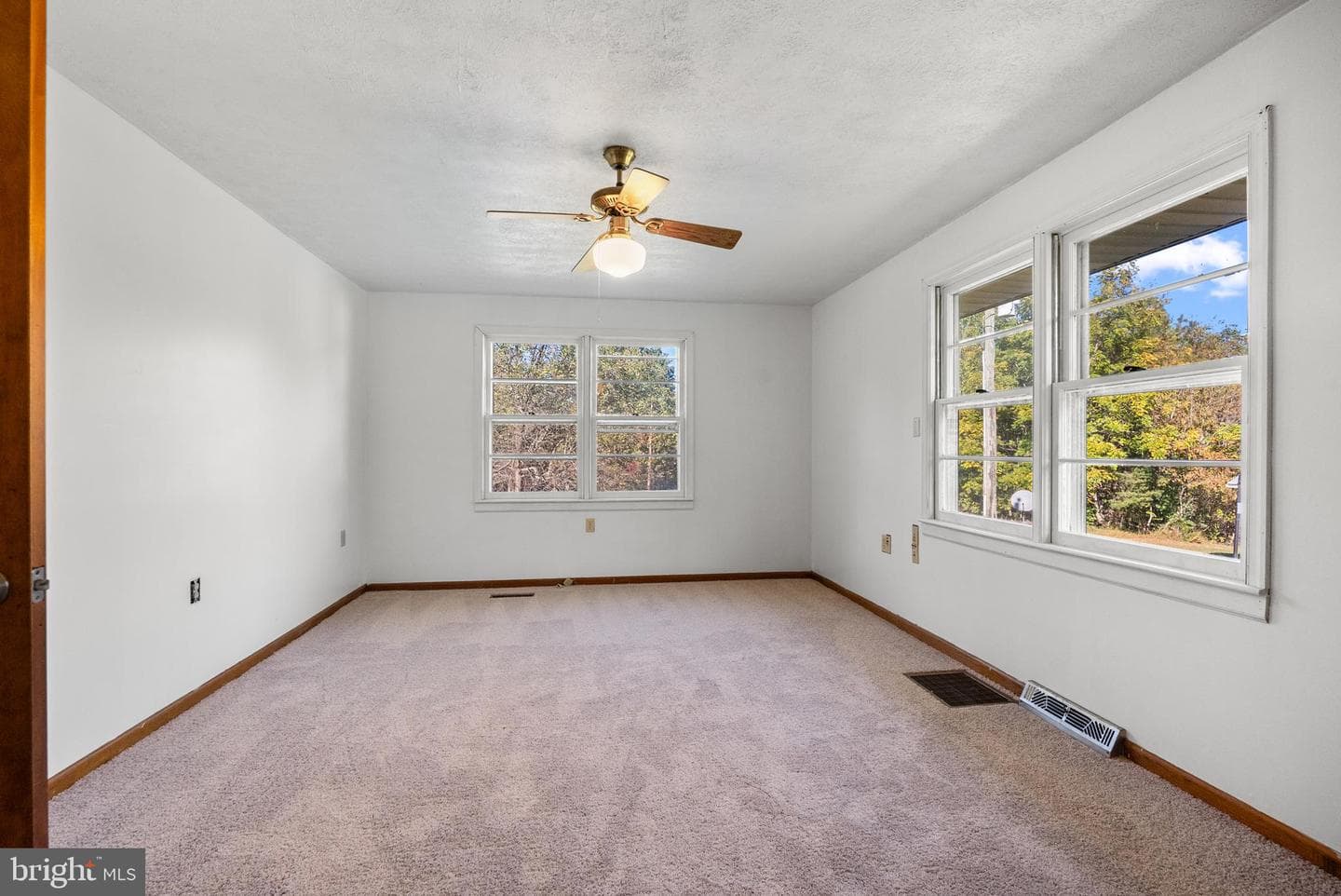687 Hixburg Road photo 22