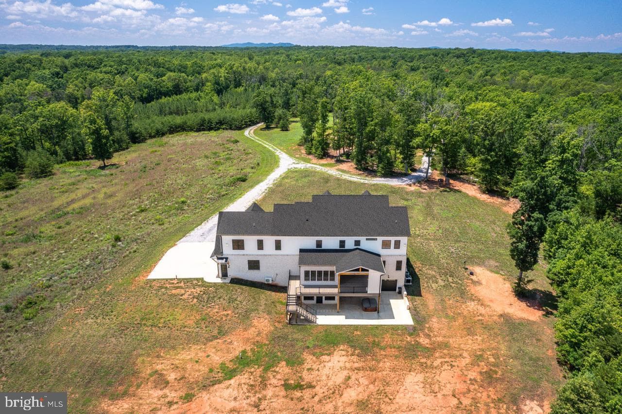 342 White Tail Road photo 11