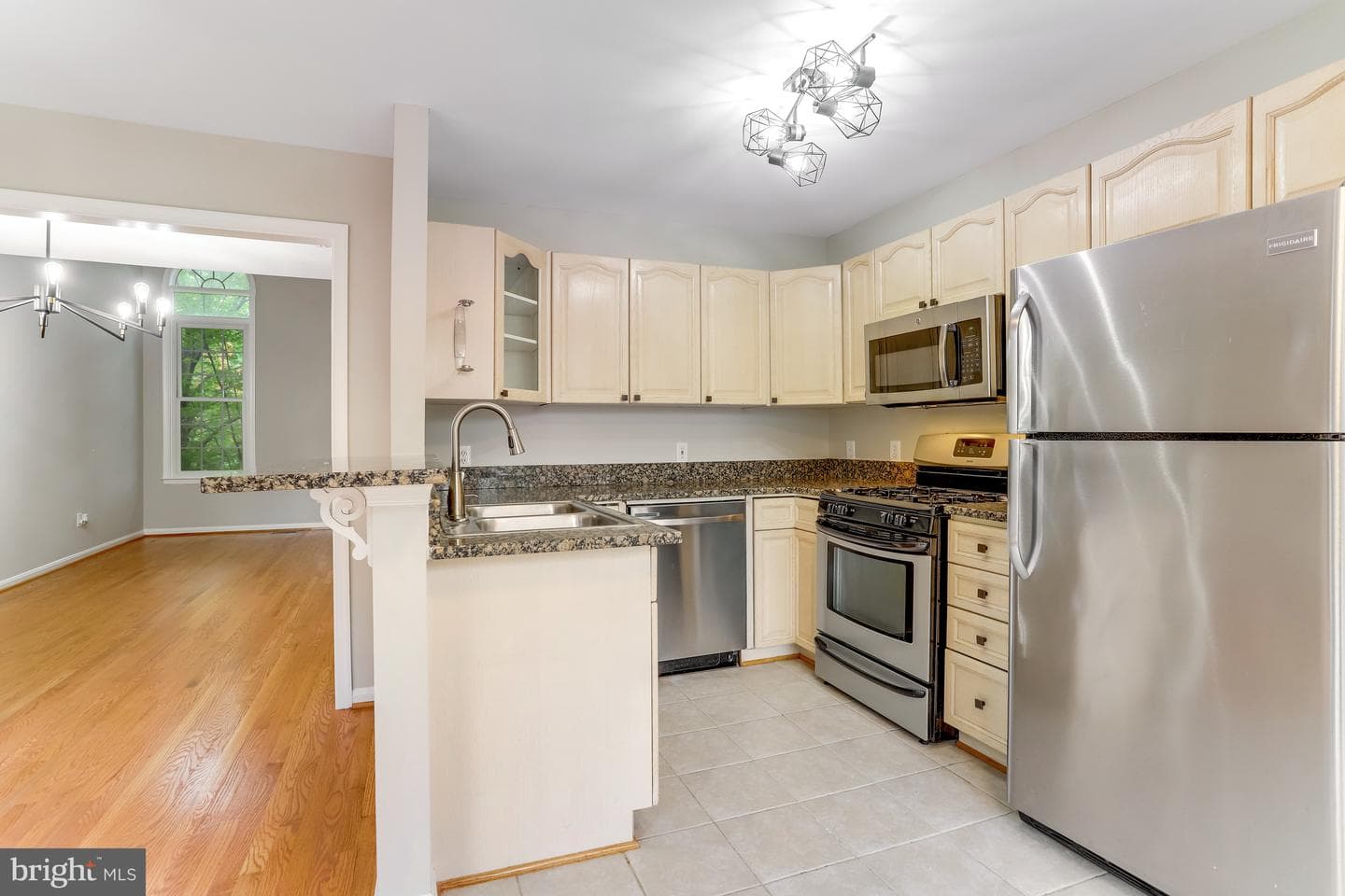 2424 North Hampton Drive Drive photo 36