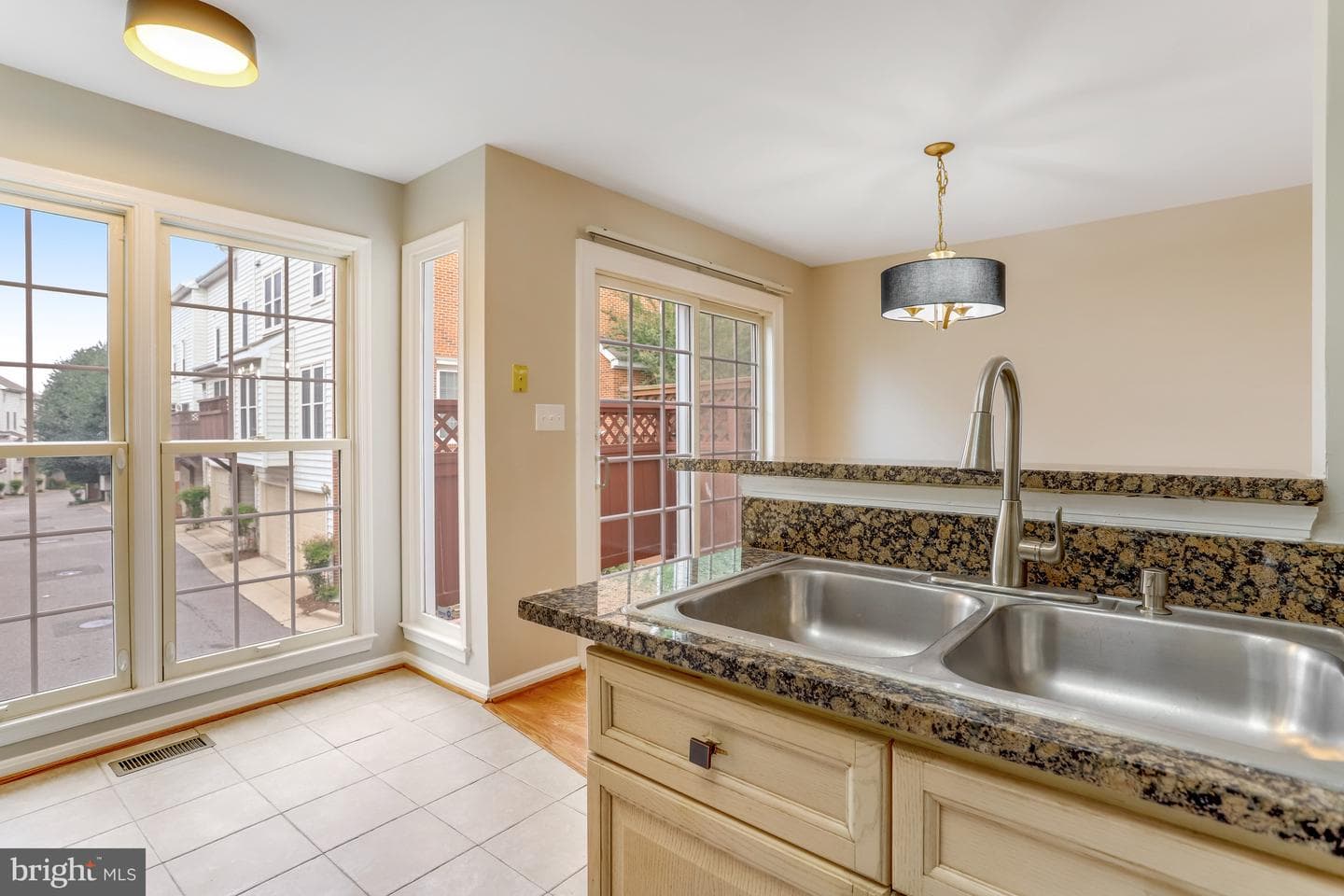2424 North Hampton Drive Drive photo 38