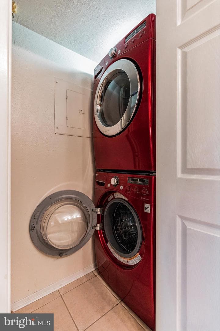 3303 Wyndham Circle #341 photo 14