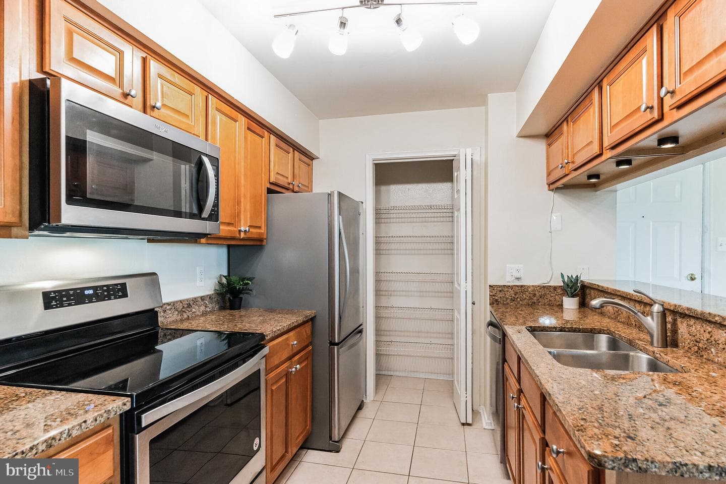 3303 Wyndham Circle #341 photo 8