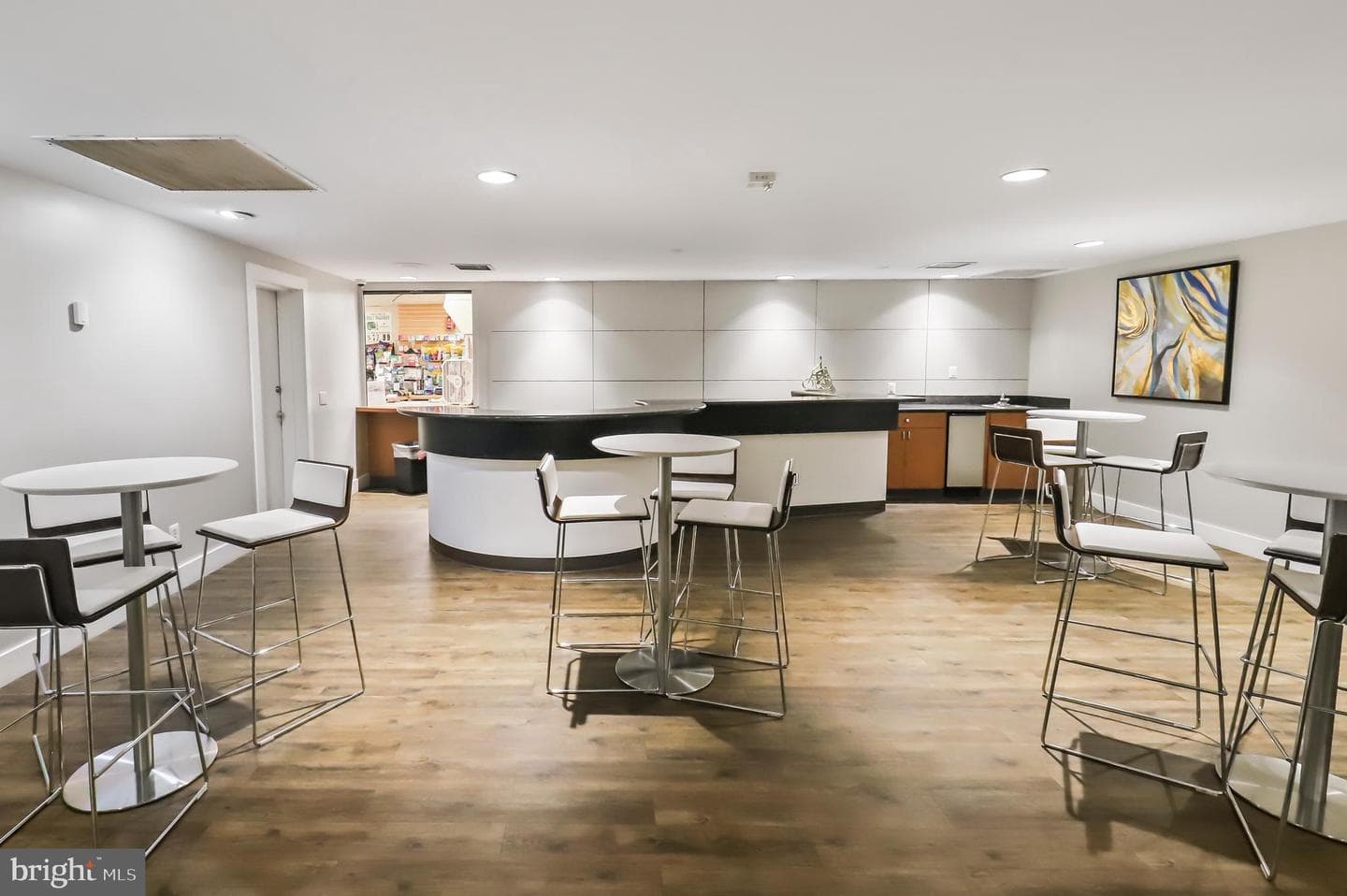 8 S Van Dorn Street #502 photo 28