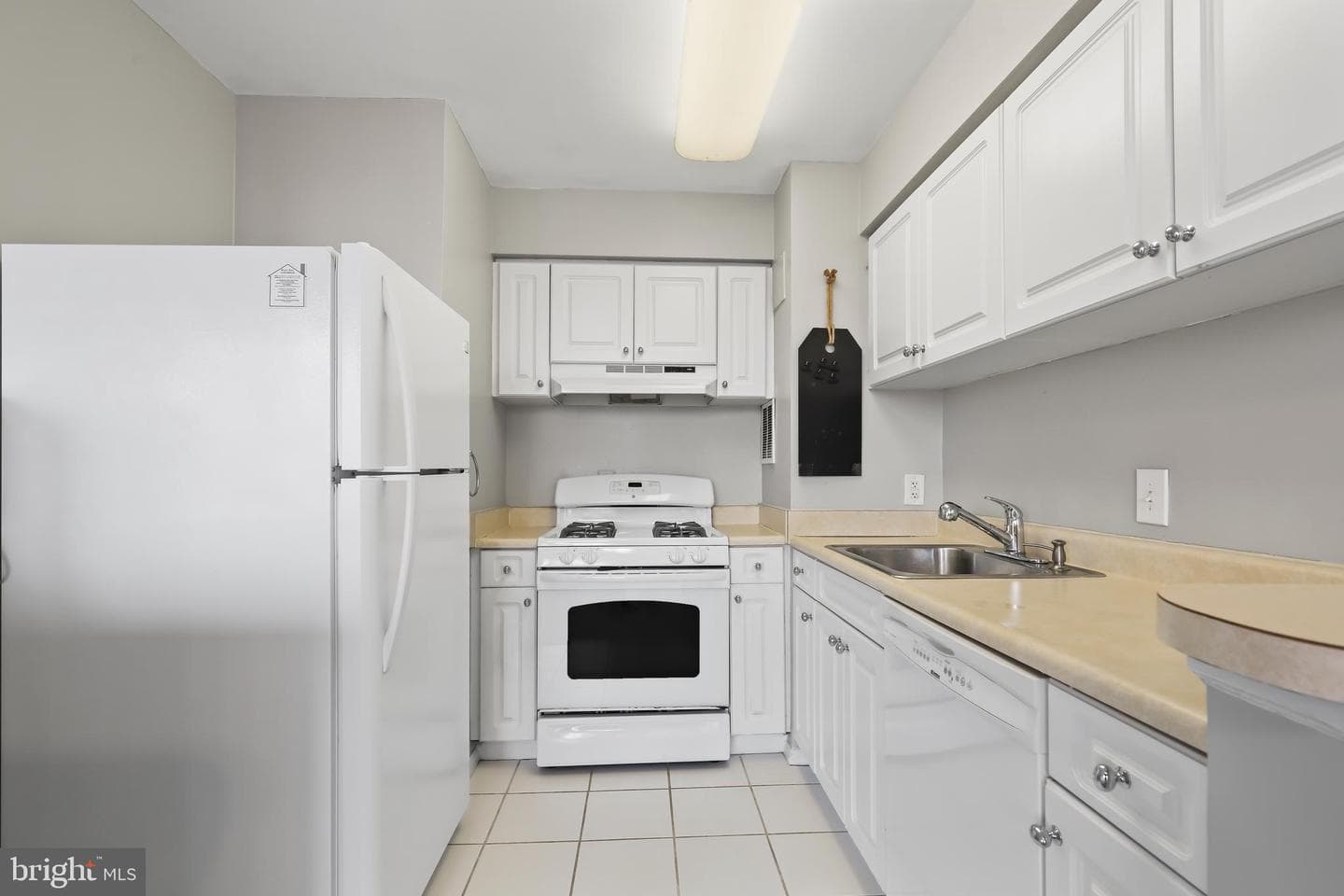 8 S Van Dorn Street #502 photo 9
