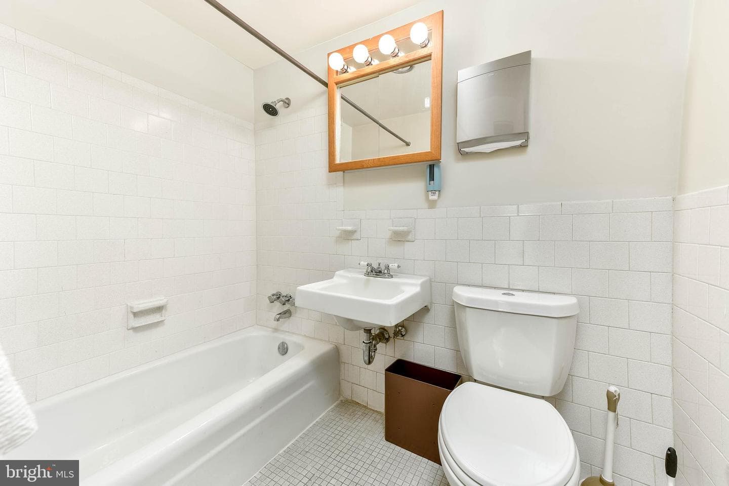 4600 Duke Street #424 photo 9