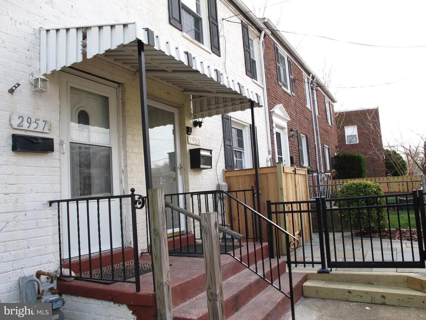 2957 Sycamore Street photo 3